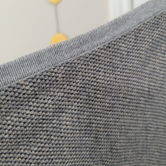 cabi Gigi Sweater Cape Gray Snow Leopard Print O/S Like New 100% Cotton - Picture 6 of 9